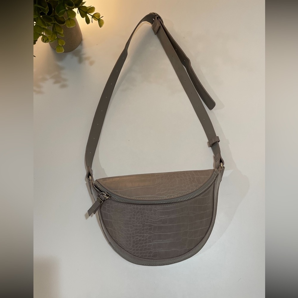 H&M crossbody bag!